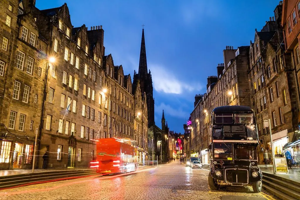 Aparthotel Adagio Edinburgh Royal Mile